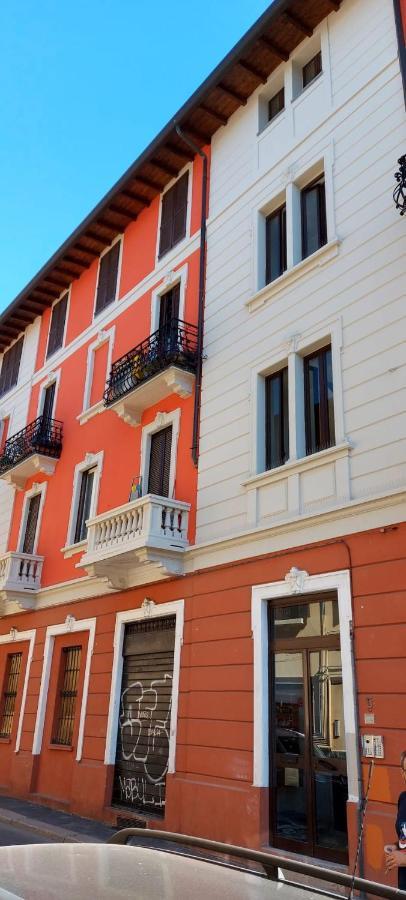 Houston House Leilighet Milano Eksteriør bilde